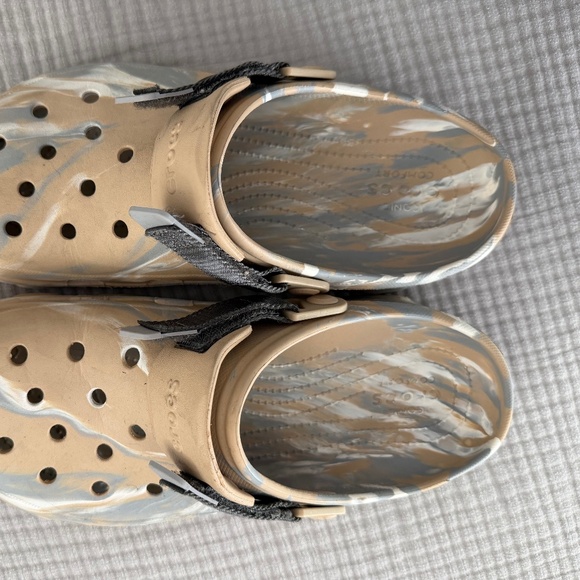 Crocs Shoes - Picture 2 of 6